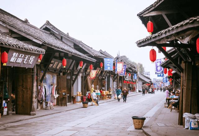 缅甸花梨木地板：独特质感跃然于心